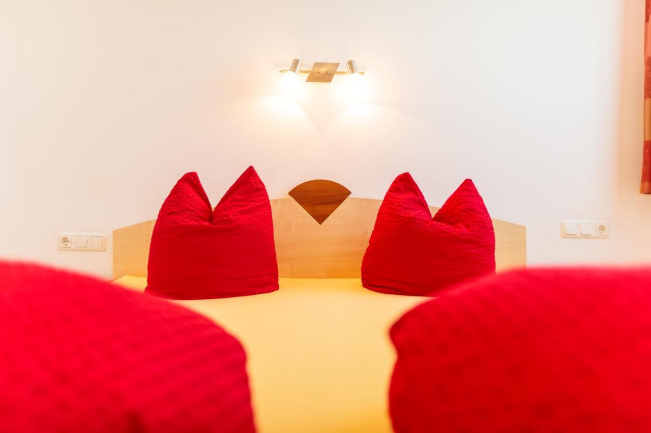 Appartements Avenzio Solden Bagian luar foto